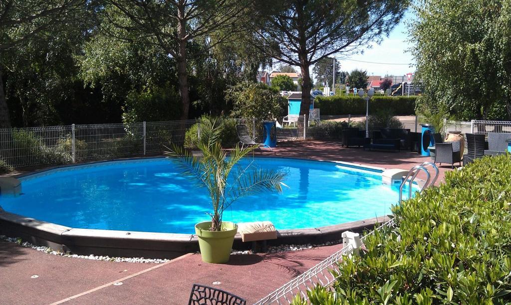 Logis Les Charmilles Chalon-Sur-Saone Sud Hotel Lux Ngoại thất bức ảnh